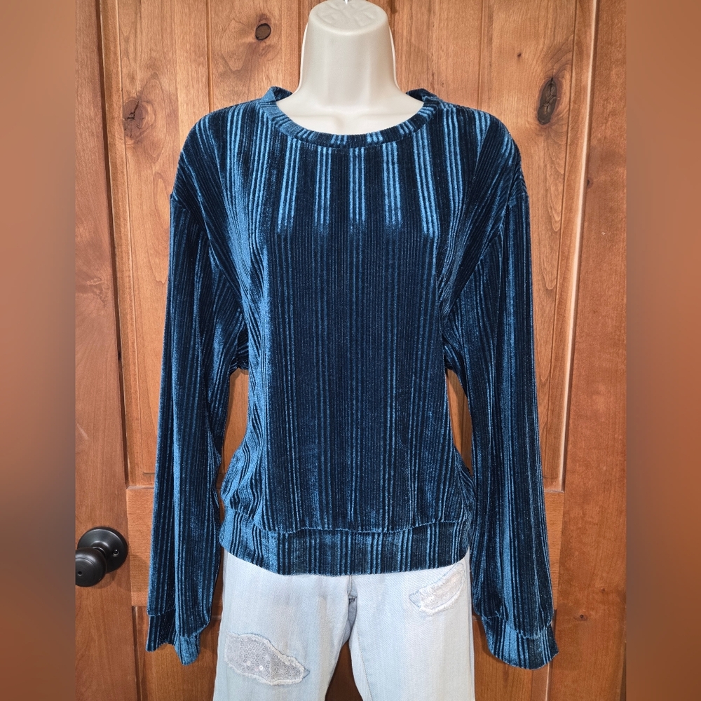 Andrew Marc‎ Teal-Blue Ribbed Velvet Long Sleeve Top